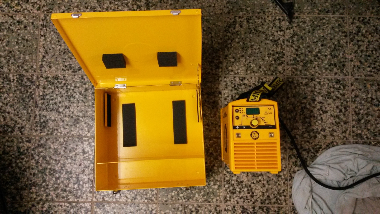 TIG pulse Omicron Gama 1500L PFC , tTR WELD Třebíč, prodej a servis svářeček 3.jpg