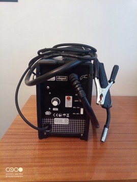 Scheppach WSE3200 transformátorová svářečka s plněnou drátovou elektrodou